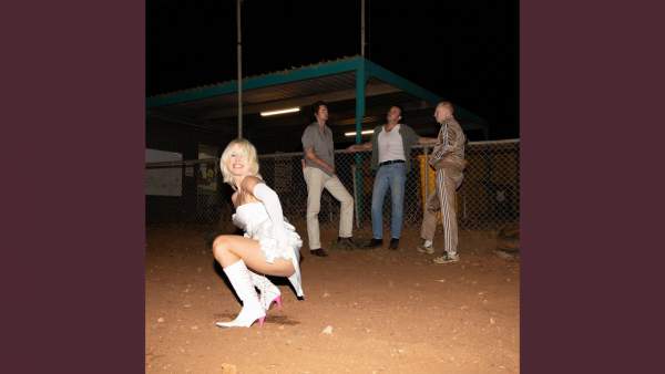 Facts Lyrics - Amyl and the Sniffers