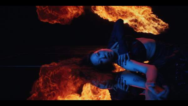 Honeycrash Lyrics - SASAMI