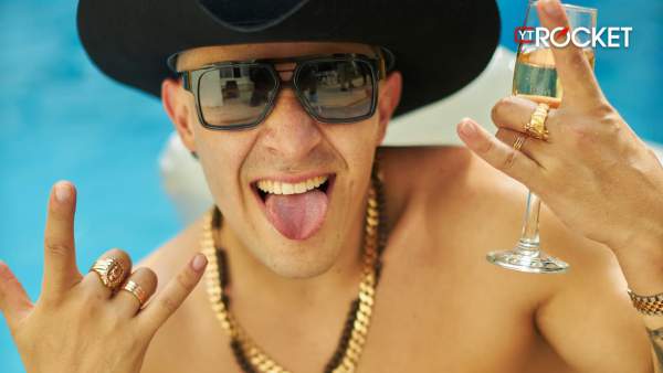 CHISMOFILIA LYRICS - LUIS ALFONSO