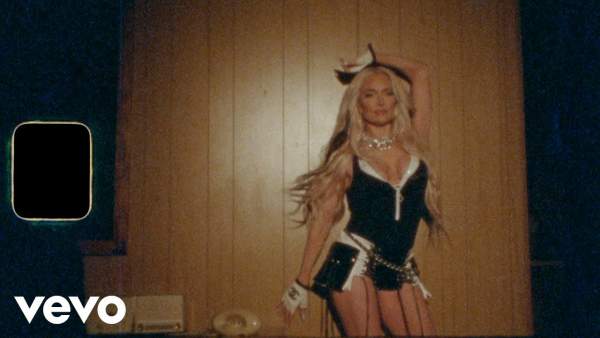 Dominos Lyrics - Erika Jayne