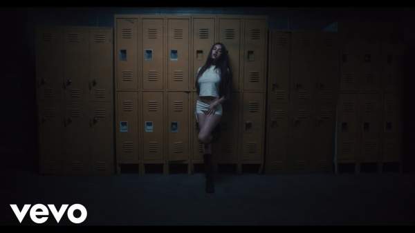 15 MINUTES Lyrics - Madison Beer