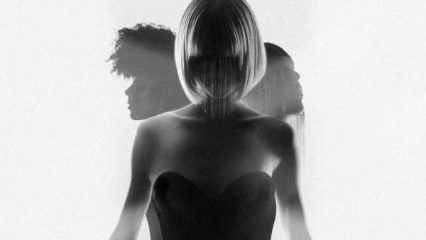 Immortal Queen (Chaka Khan & Eve Remix) Lyrics - Sia