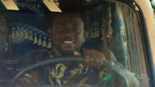 MOVING LYRICS - OMAH LAY