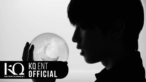 Tsuki (Lunatic) Lyrics (English Translation) - xikers (싸이커스)