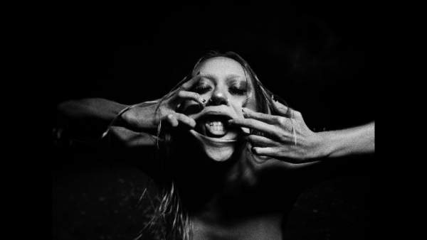 Crazy Lyrics - Snow Wife