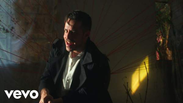 Dafne Lyrics - José Madero, Sofía Thompson