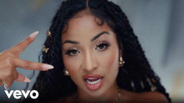 Dating Szn (Options) Lyrics - Shenseea