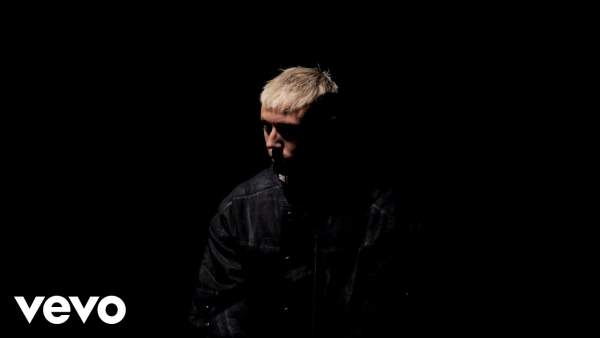 DOLCEVITA LYRICS - LAZZA