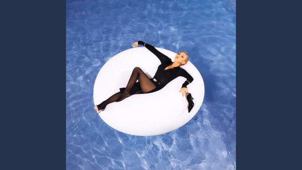 EGO LYRICS - HWASA (화사)