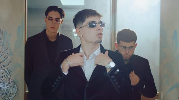 SOUVENIR LYRICS - YOSOYPLEX