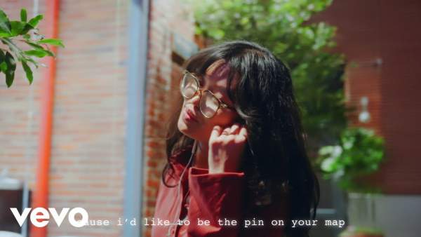 Buttons Lyrics - Lyn Lapid