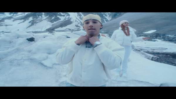 DESNÚDATE LYRICS - PAILITA