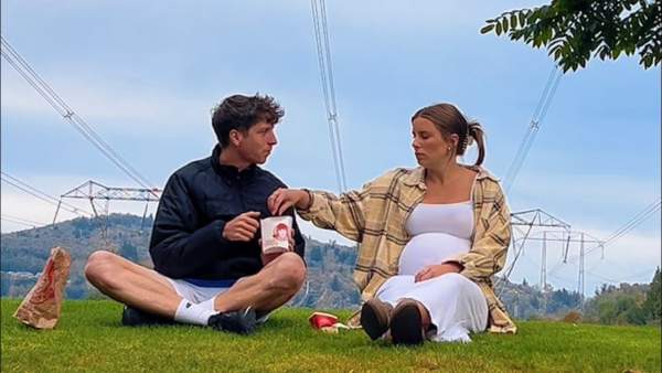 French Fries Lyrics - Powfu