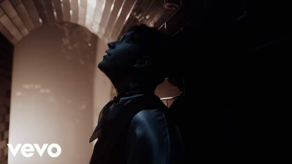 La Bachatita Lyrics - Christian Nodal