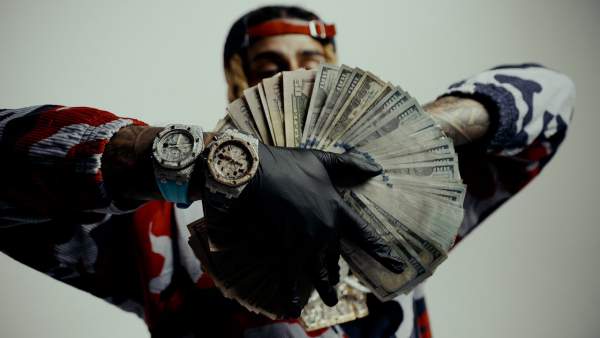 REAL DEMON Lyrics - Glizzy Gvng, YOVNGCHIMI