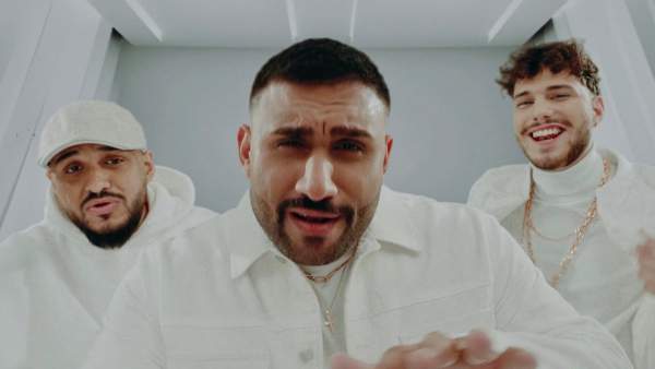 Senki nem szól ránk Lyrics - Bruno