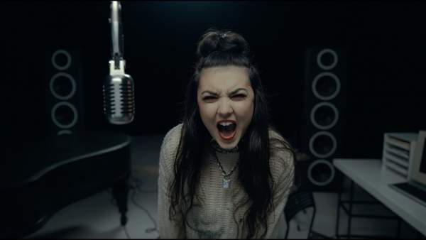 Tu Va Me Quitter Encore Longtemps ? Lyrics - Hoshi