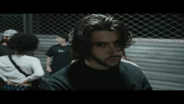 WAKE UP Lyrics - Realo