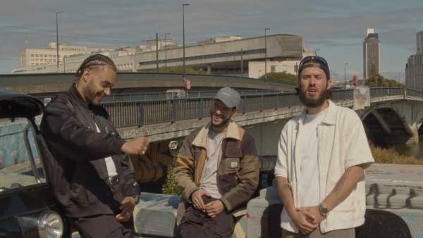 DANS TES RUES Lyrics - Coelho