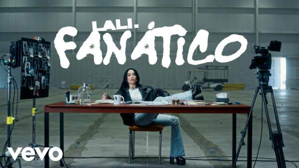 FANÁTICO Lyrics - Lali