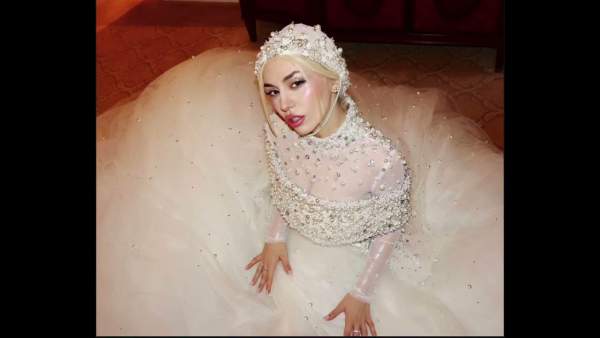 J.A.N.E Lyrics - Ava Max