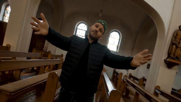 Kapitel 1 (KEIN ADHS) Lyrics - JULIEN BOSS