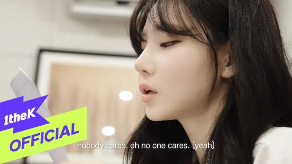 Polaroid Lyrics - tripleS