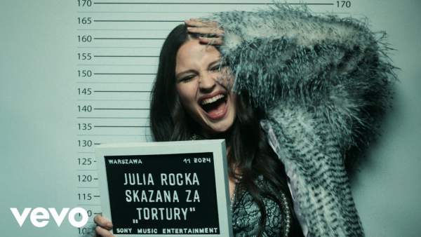 Tortury Lyrics - Julia Rocka