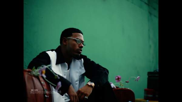 EQUIPO DE BALOMPIE Lyrics - Myke Towers