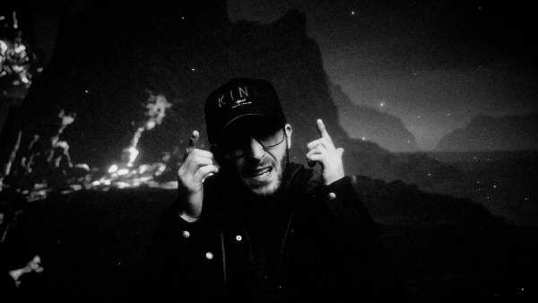 Gladiator Pit Lyrics - Chris Webby