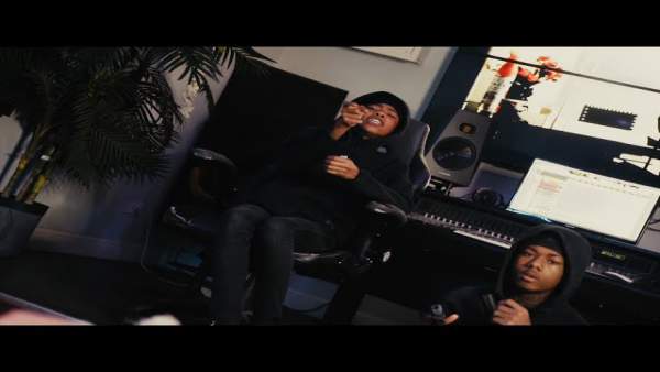 Off The X Lyrics - FullyChop