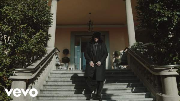 Akrapoviè Lyrics - Guè