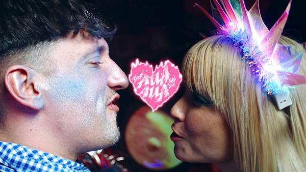 HERZBLATT (AUA AUA) Lyrics - Tream, Mia Julia