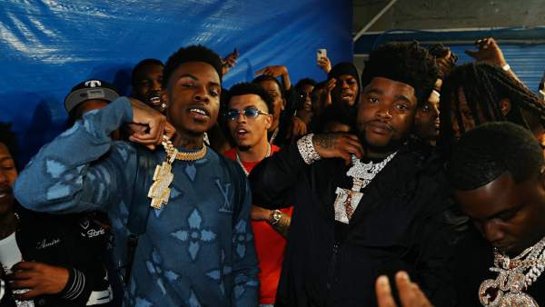 Pull Up Lyrics - Zillionaire Doe