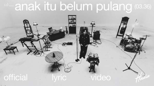 Anak Itu Belum Pulang Lyrics - Hindia