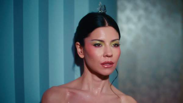 BUTTERFLY Lyrics - MARINA