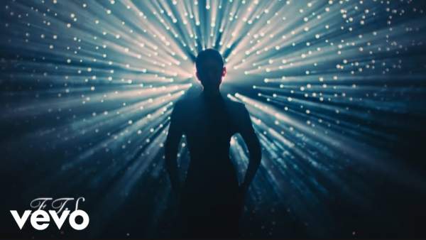 F.T.S. Lyrics - JENNIE