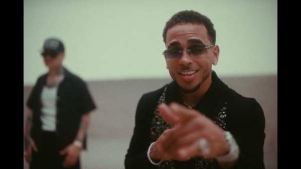 Más Que Tú Lyrics - Ozuna, Kapo