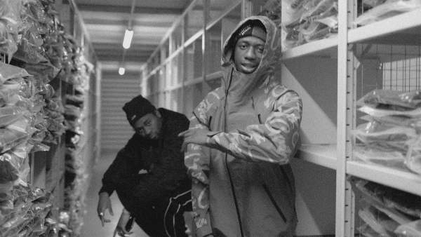 PARAMÈTRES Lyrics - JRK 19