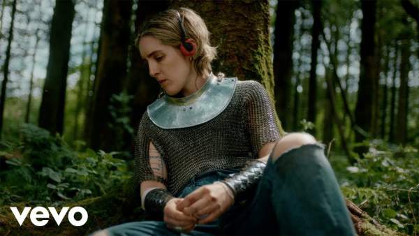 Richardson Lyrics - Shura