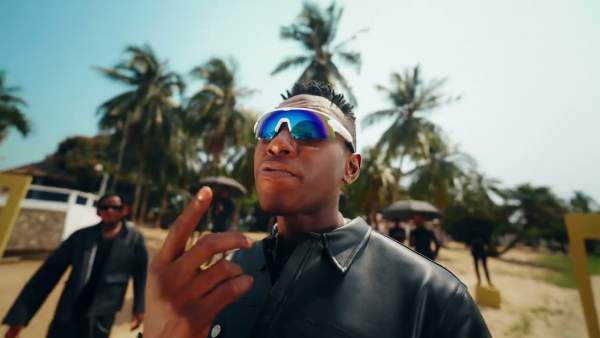 YAA Lyrics - L’Oiseau Rare, Anodaboy