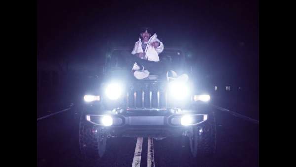 Love (MKB) Lyrics - Che
