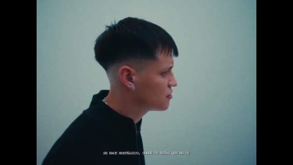 Mirándome: ( Lyrics - Kidd Voodoo