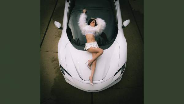 RARI Lyrics - Peso Pluma