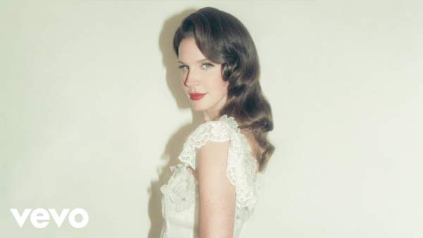 Bluebird Lyrics - Lana Del Rey