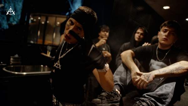 GO ! Lyrics - Neo Pistea