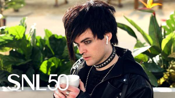 Goth Kid on Vacation Lyrics - Saturday Night Live