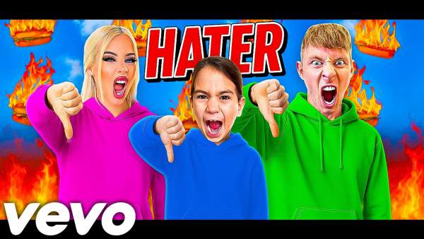 Hater Lyrics - KLEINER JUNGE DEU