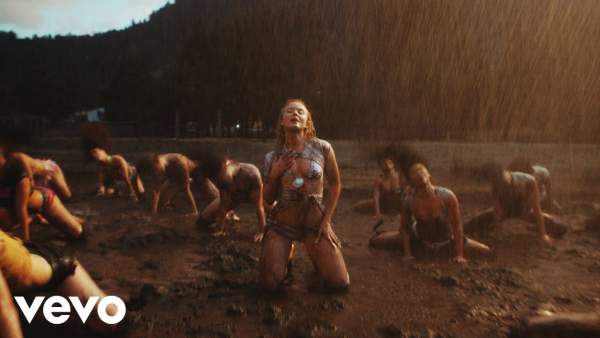 Pretty Ugly Lyrics - Zara Larsson