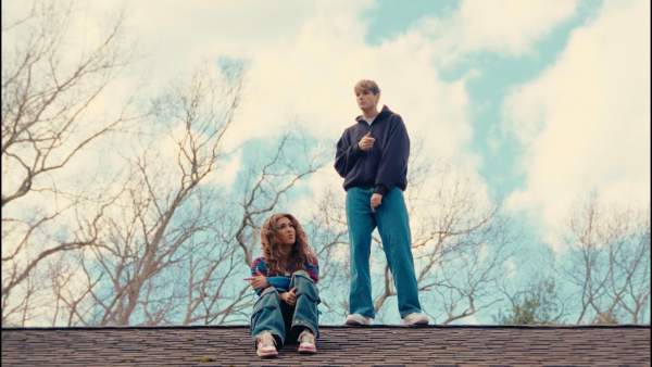 This Is What Floating Feels Like Lyrics - JVKE, Tori Kelly